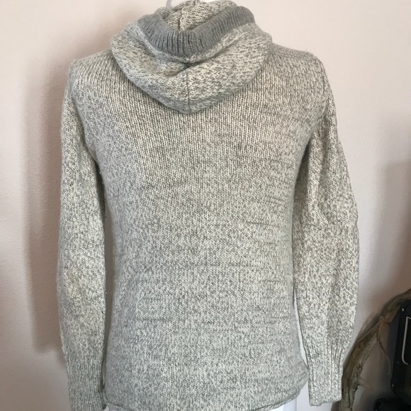 Gap Body Gray Wool Sweater Hoodie - Picture 3 of 6
